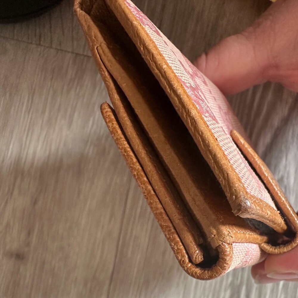 Gucci Pink GG Canvas &  Leather Short Bifold Wallet w Coin Purse - Picture 4 of 13